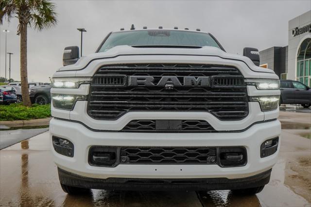2025 RAM Ram 3500 RAM 3500 LARAMIE MEGA CAB 4X4 64 BOX