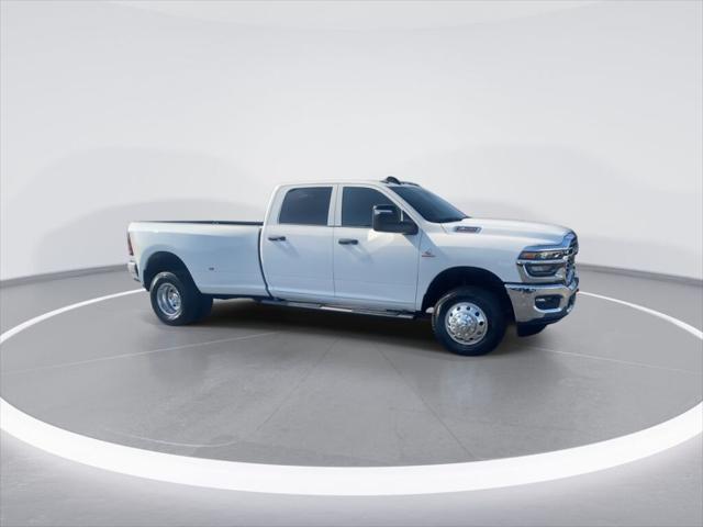 2025 RAM Ram 3500 RAM 3500 TRADESMAN CREW CAB 4X4 8 BOX