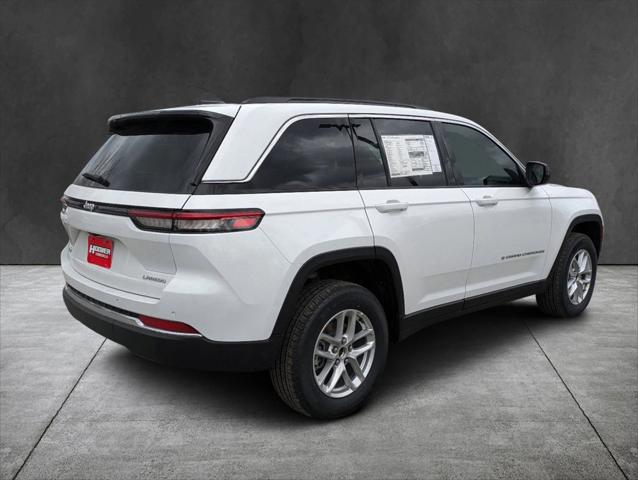 2025 Jeep Grand Cherokee GRAND CHEROKEE LAREDO X 4X4