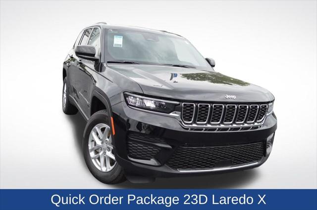 2025 Jeep Grand Cherokee GRAND CHEROKEE LAREDO X 4X4