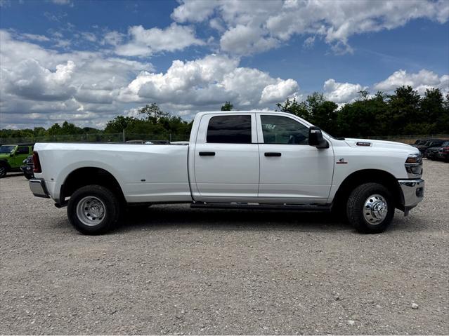 2025 RAM Ram 3500 RAM 3500 TRADESMAN CREW CAB 4X4 8 BOX