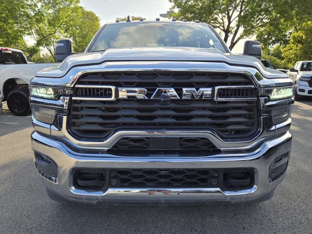2025 RAM Ram 3500 RAM 3500 TRADESMAN CREW CAB 4X4 8 BOX