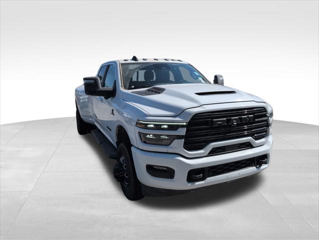 2025 RAM Ram 3500 RAM 3500 LARAMIE CREW CAB 4X4 8 BOX