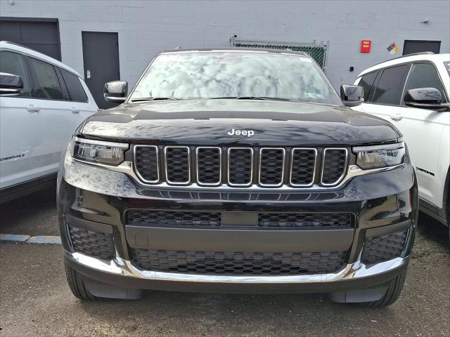 2025 Jeep Grand Cherokee GRAND CHEROKEE L LAREDO 4X4