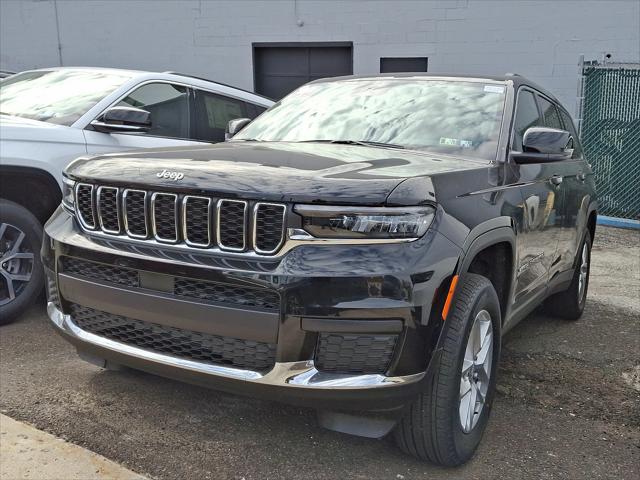 2025 Jeep Grand Cherokee GRAND CHEROKEE L LAREDO 4X4