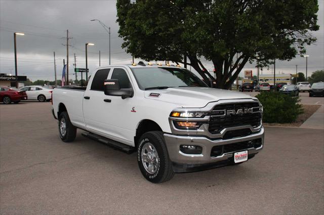 2025 RAM Ram 3500 RAM 3500 TRADESMAN CREW CAB 4X4 8 BOX