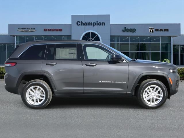2025 Jeep Grand Cherokee GRAND CHEROKEE LAREDO X 4X2