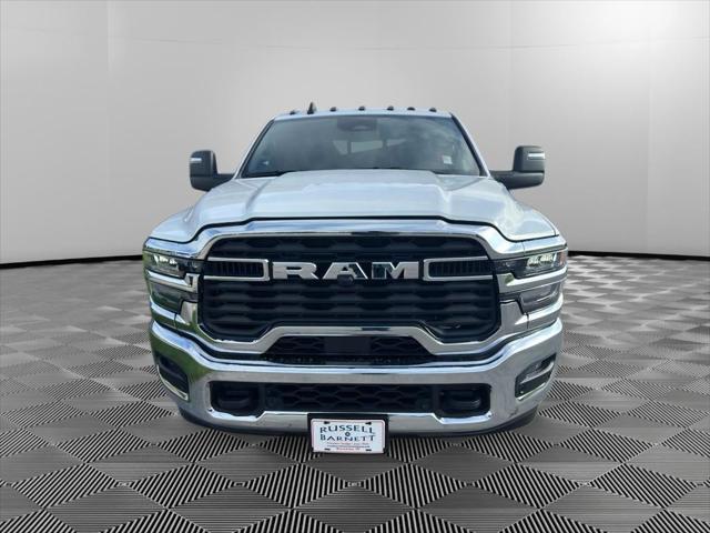 2025 RAM Ram 3500 RAM 3500 TRADESMAN CREW CAB 4X4 8 BOX