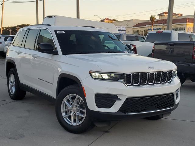 2025 Jeep Grand Cherokee GRAND CHEROKEE LAREDO X 4X4