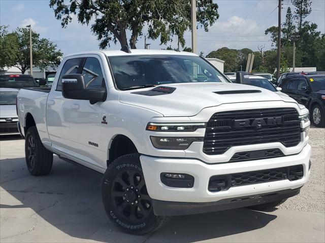 2025 RAM Ram 3500 RAM 3500 LARAMIE CREW CAB 4X4 64 BOX