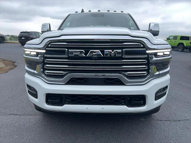 2025 RAM Ram 3500 RAM 3500 LARAMIE MEGA CAB 4X4 64 BOX
