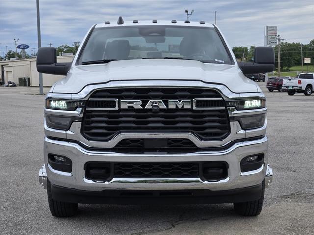 2025 RAM Ram 3500 RAM 3500 TRADESMAN CREW CAB 4X4 8 BOX