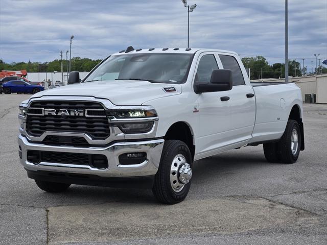 2025 RAM Ram 3500 RAM 3500 TRADESMAN CREW CAB 4X4 8 BOX