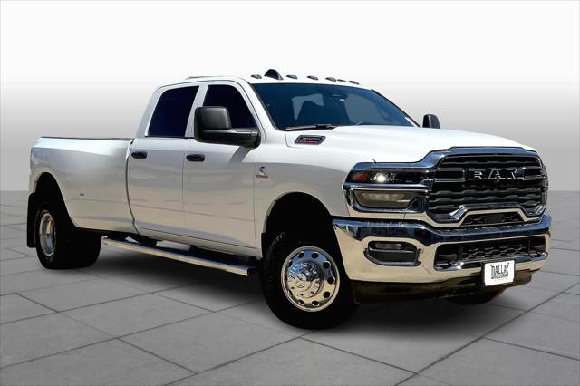 2025 RAM Ram 3500 RAM 3500 TRADESMAN CREW CAB 4X4 8 BOX