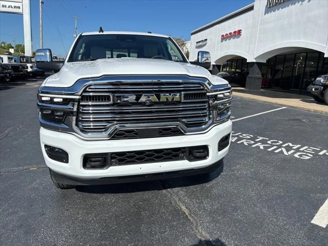 2025 RAM Ram 3500 RAM 3500 LARAMIE MEGA CAB 4X4 64 BOX