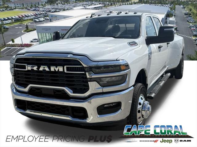 2025 RAM Ram 3500 RAM 3500 TRADESMAN CREW CAB 4X4 8 BOX