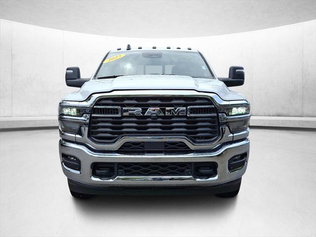 2025 RAM Ram 3500 RAM 3500 TRADESMAN CREW CAB 4X4 8 BOX