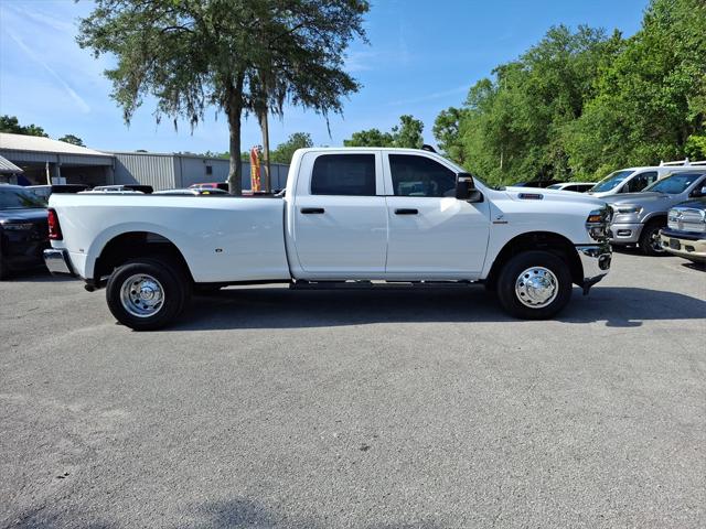 2025 RAM Ram 3500 RAM 3500 TRADESMAN CREW CAB 4X4 8 BOX