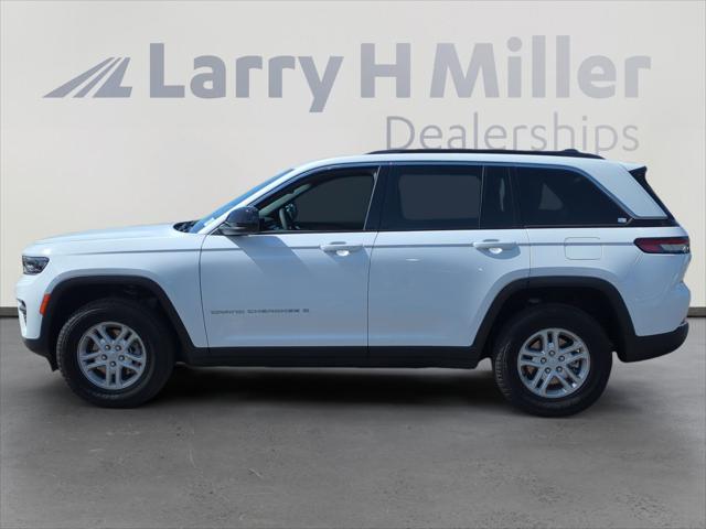 2025 Jeep Grand Cherokee GRAND CHEROKEE LAREDO 4X2