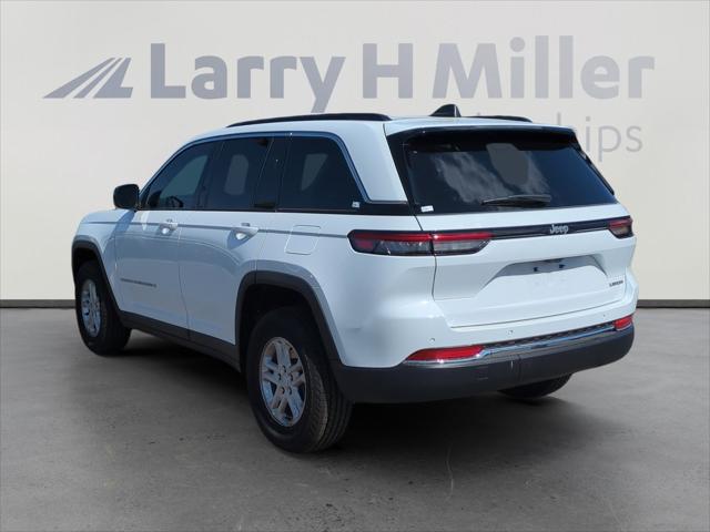 2025 Jeep Grand Cherokee GRAND CHEROKEE LAREDO 4X2