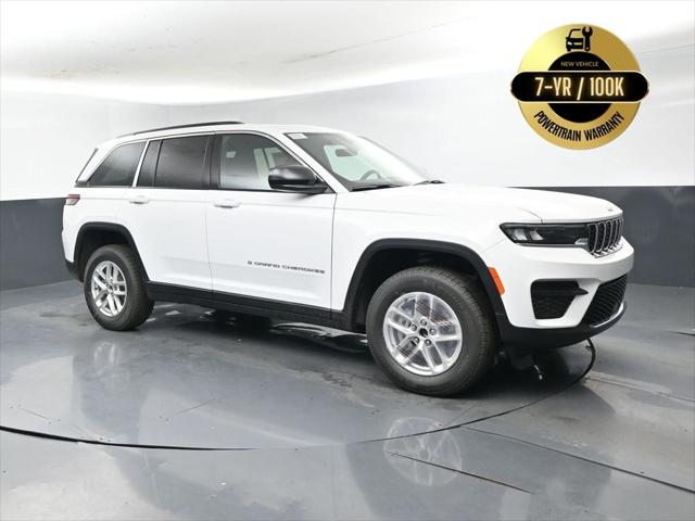 2025 Jeep Grand Cherokee GRAND CHEROKEE LAREDO X 4X4