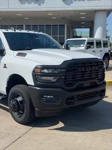 2025 RAM Ram 3500 RAM 3500 TRADESMAN CREW CAB 4X4 8 BOX