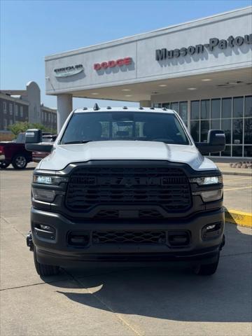 2025 RAM Ram 3500 RAM 3500 TRADESMAN CREW CAB 4X4 8 BOX