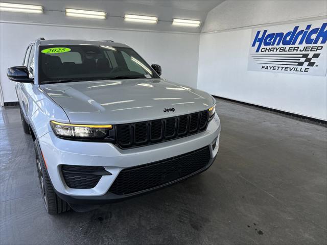 2025 Jeep Grand Cherokee GRAND CHEROKEE ALTITUDE X 4X4