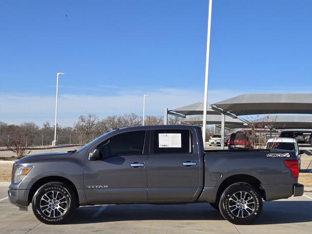 2021 Nissan TITAN Crew Cab SV 4x4