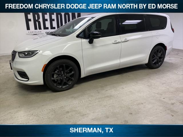 2024 Chrysler Pacifica PACIFICA TOURING L AWD