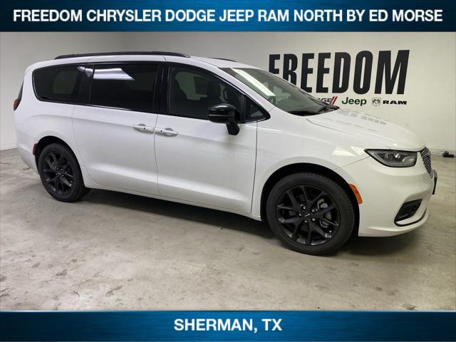 2024 Chrysler Pacifica PACIFICA TOURING L AWD