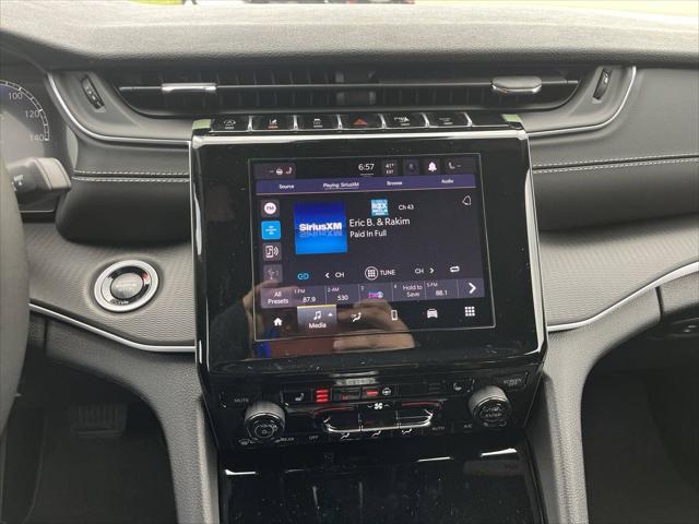 2025 Jeep Grand Cherokee L Laredo 4x4