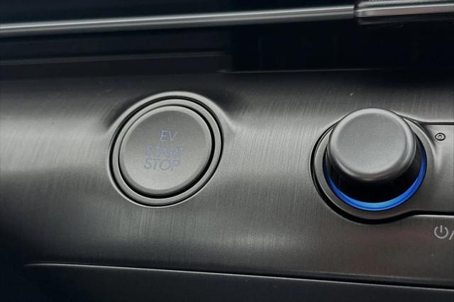 2025 Hyundai Kona EV SEL