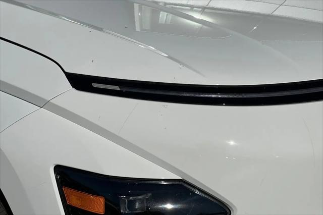 2025 Hyundai Kona EV SEL