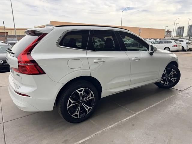2022 Volvo XC60 B5 Momentum