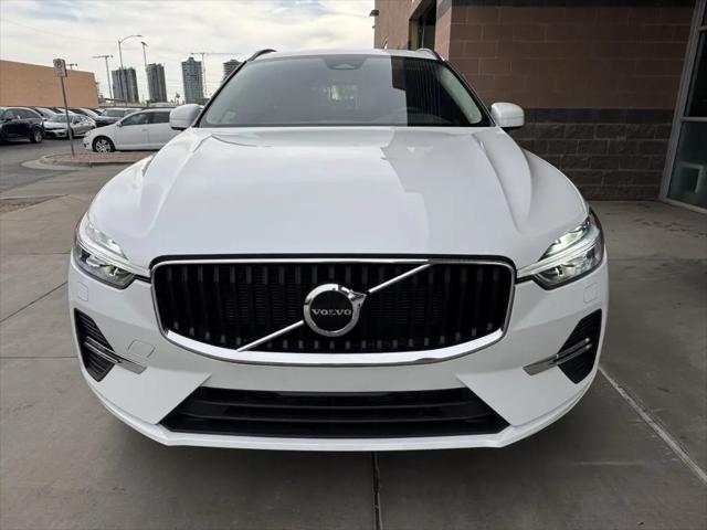 2022 Volvo XC60 B5 Momentum