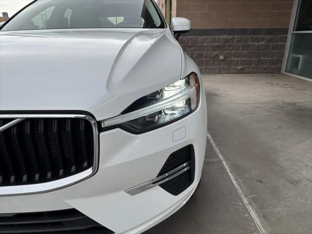 2022 Volvo XC60 B5 Momentum