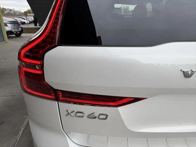 2022 Volvo XC60 B5 Momentum