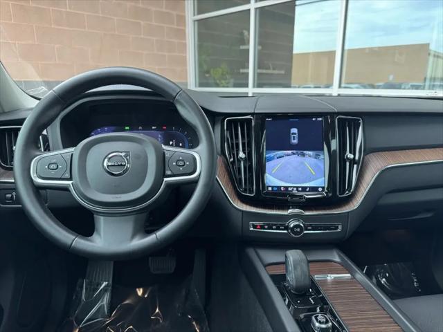 2022 Volvo XC60 B5 Momentum
