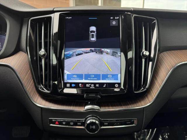 2022 Volvo XC60 B5 Momentum