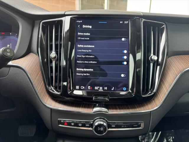 2022 Volvo XC60 B5 Momentum
