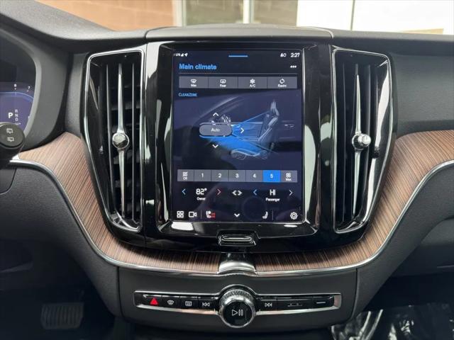 2022 Volvo XC60 B5 Momentum