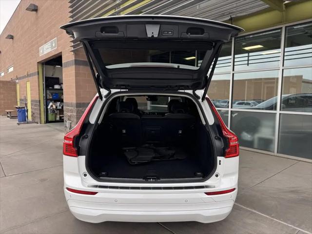 2022 Volvo XC60 B5 Momentum