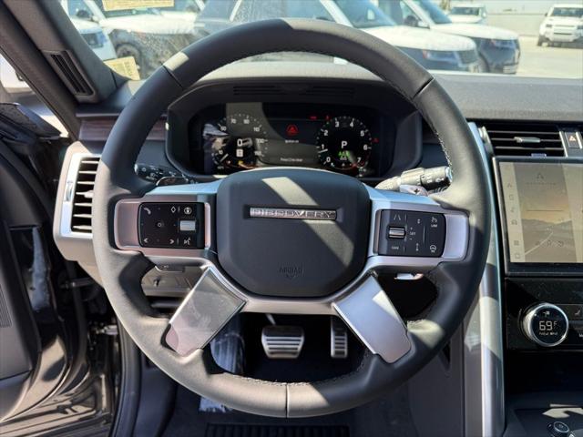 2025 Land Rover Discovery P360 Dynamic SE