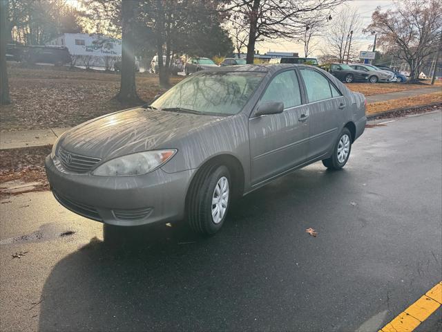 2005 Toyota Camry Unknown