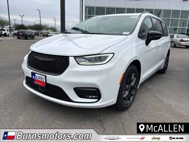 2025 Chrysler Pacifica PACIFICA LIMITED