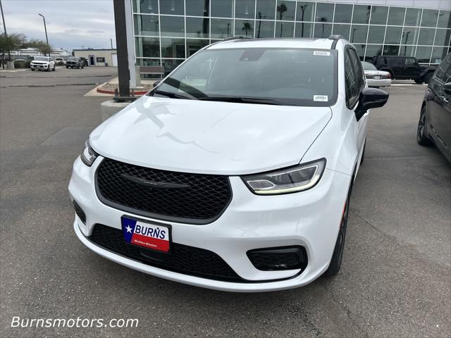 2025 Chrysler Pacifica PACIFICA LIMITED