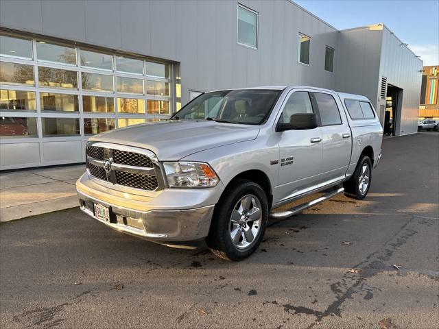 2017 RAM 1500 SLT Crew Cab 4x4 57 Box