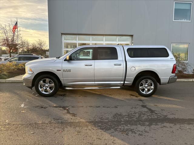 2017 RAM 1500 SLT Crew Cab 4x4 57 Box