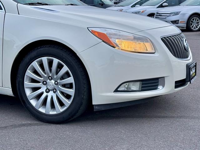2012 Buick Regal Premium 1